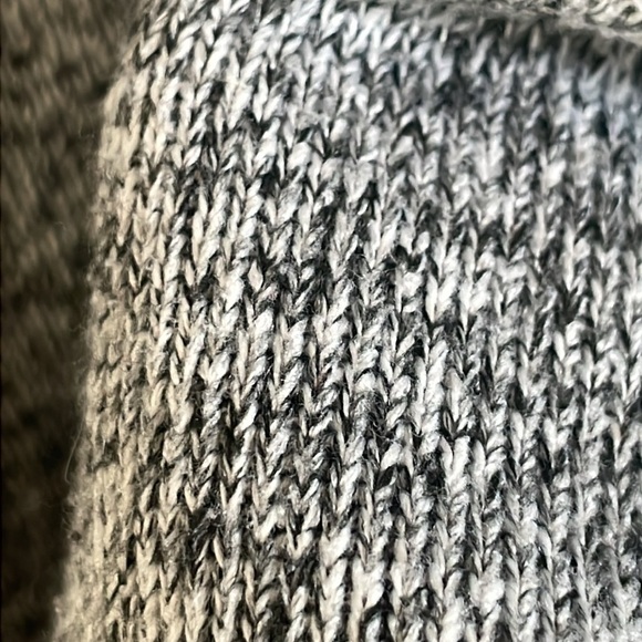 Royal Class Grey Sweater Size Large with Chest Pocket - Picture 9 of 10